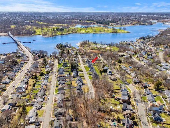 $1,549,900 | 125 Livingstone Avenue, Beverly, MA 01915