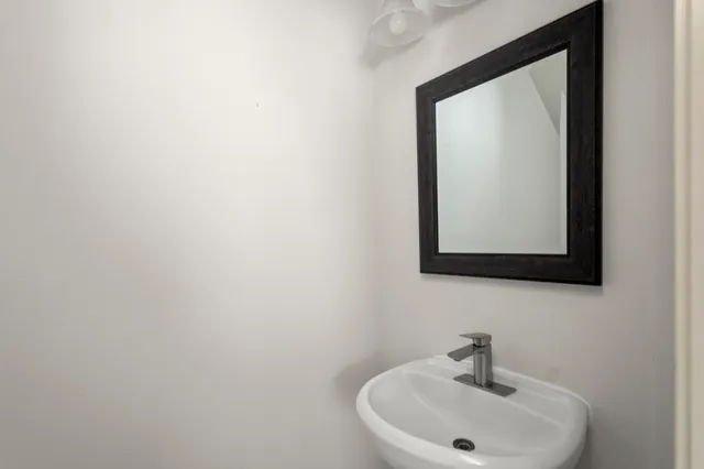 $2,150 | 29115 Foxingham Circle, Spring, TX 77386