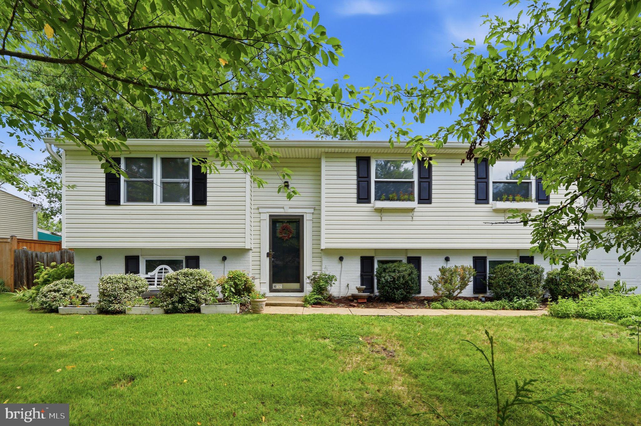 7021 Bedrock Road Alexandria, VA 22306 - Photo 38 of 40 Welcome Home!