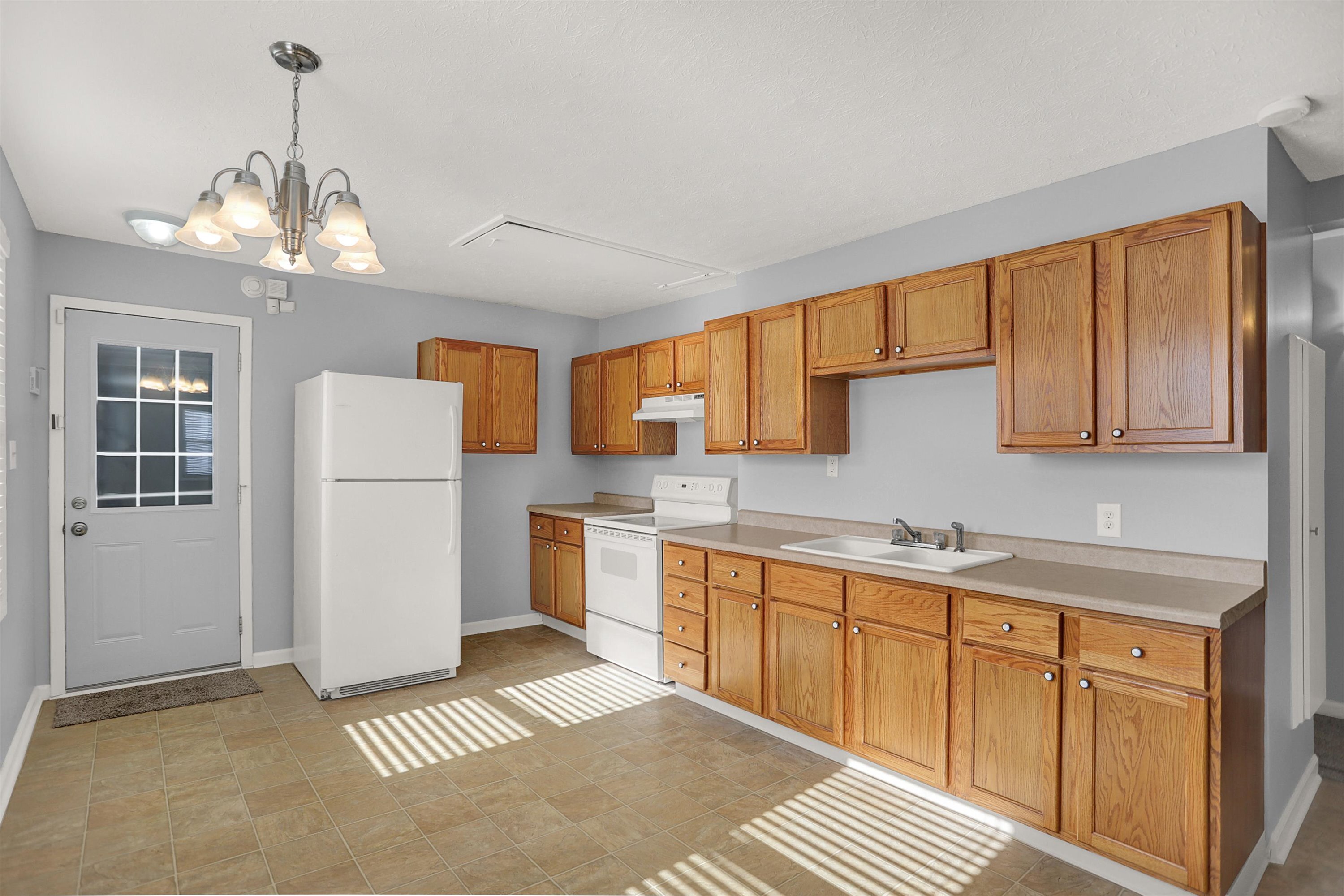 338 West Stop 11 Road Indianapolis, IN 46217 - Photo 13 of 32 Gallery Image 13