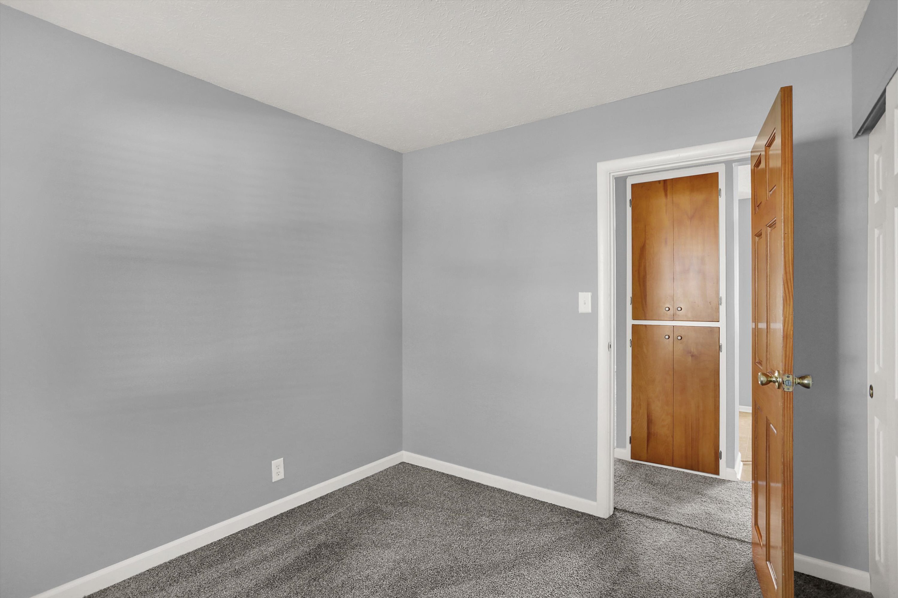 338 West Stop 11 Road Indianapolis, IN 46217 - Photo 23 of 32 Gallery Image 23
