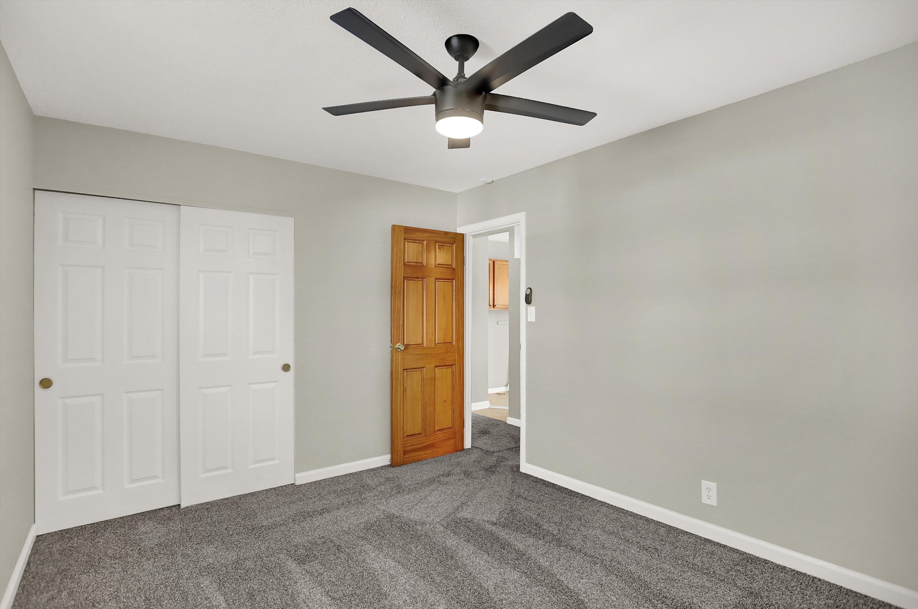 338 West Stop 11 Road Indianapolis, IN 46217 - Photo 25 of 32 Gallery Image 25