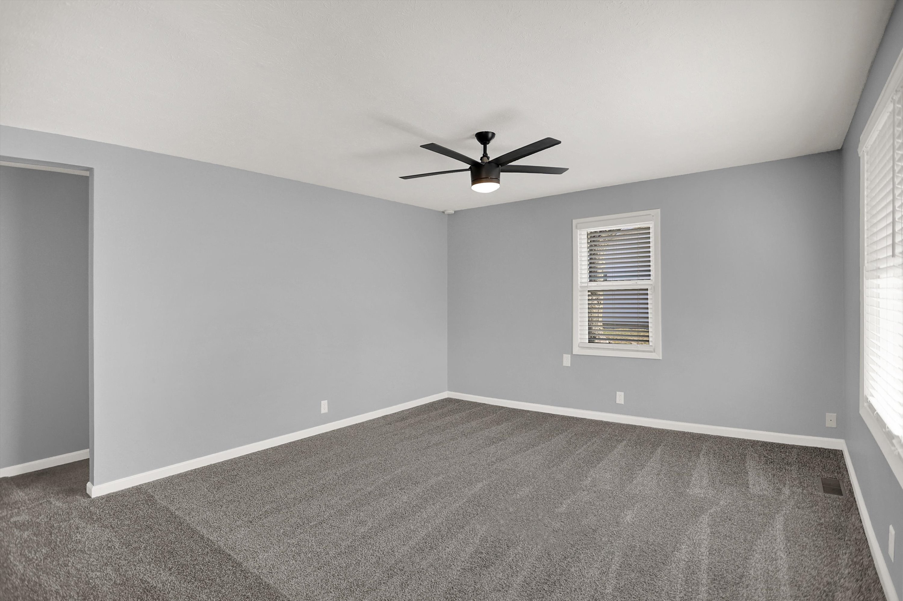 338 West Stop 11 Road Indianapolis, IN 46217 - Photo 9 of 32 Gallery Image 9