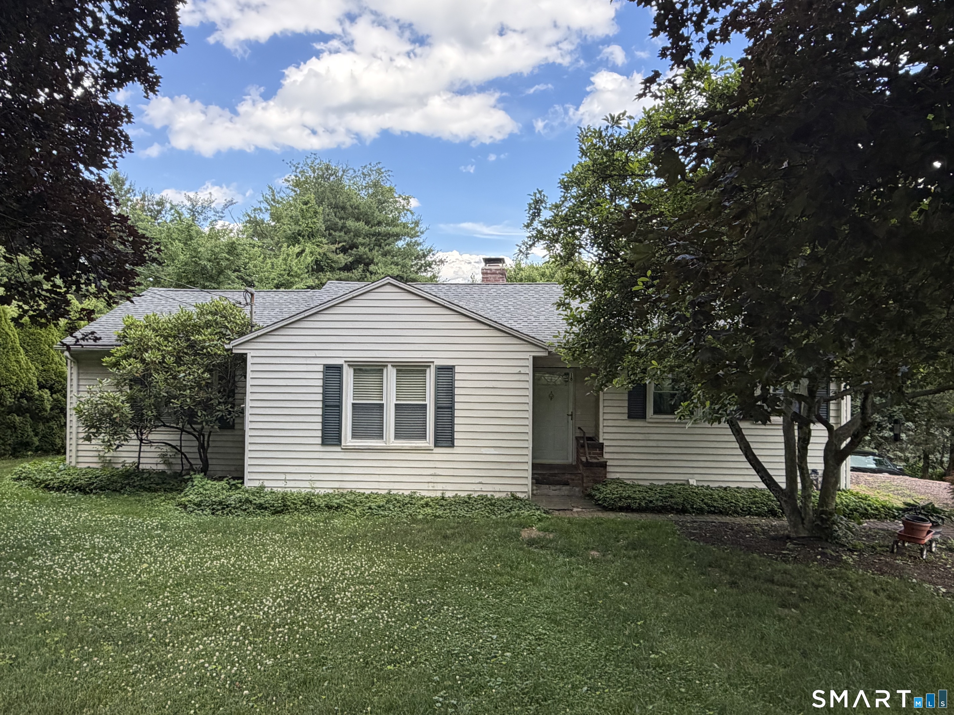 18 Hilltop View Road New Milford, CT 06776 - Photo 2 of 19