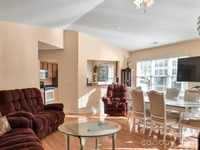 $569,000 | 41 Little Fox, Fletcher, NC 28732