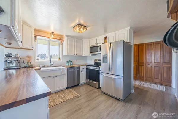 $709,000 | 31 Brueckner Road, Sequim, WA 98382
