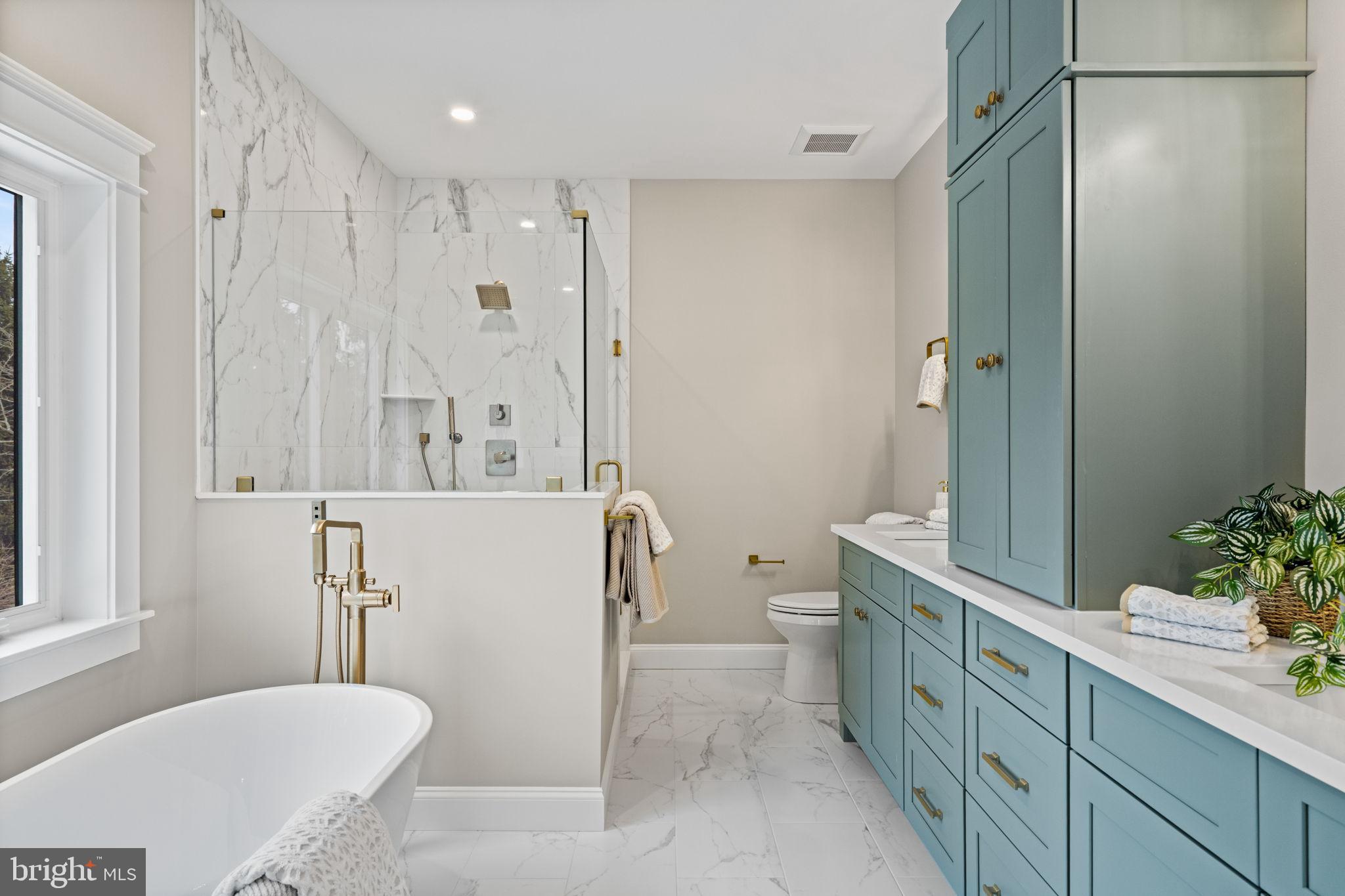 305 Glenway Road Glenside, PA 19038 - Photo 82 of 93 a bathroom with a granite countertop sink a toilet and shower