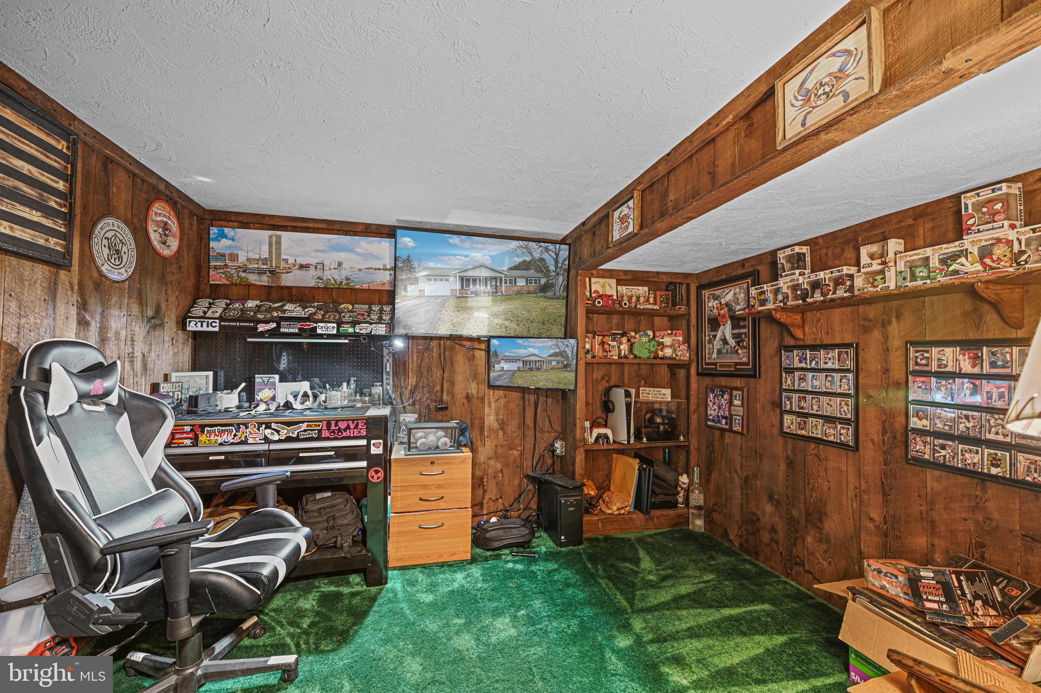 3541 Village Road Dover, PA 17315 - Photo 20 of 36 a view of a room with gym equipment