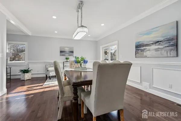 $1,150,000 | 239 Suttons Lane, Edison, NJ 08817