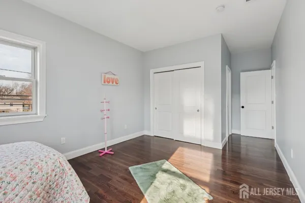 $1,150,000 | 239 Suttons Lane, Edison, NJ 08817