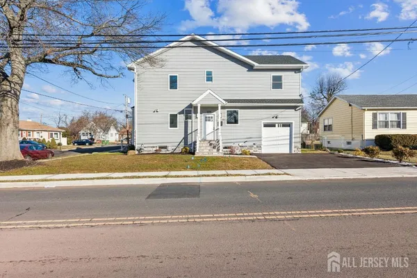 $1,150,000 | 239 Suttons Lane, Edison, NJ 08817