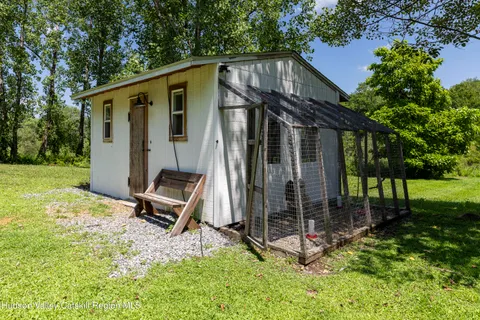 $899,000 | 628 Lattintown Road, Marlboro, NY 12542