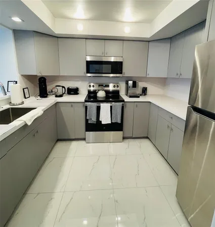 $2,800 | 555 Northeast 15th Street, Unit 24D, Miami, FL 33132