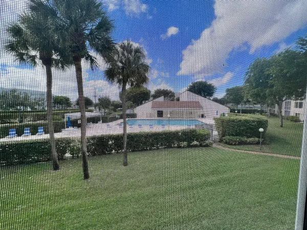 $1,550 | 3154 Via Poinciana, Unit 214, Lake Worth, FL 33467