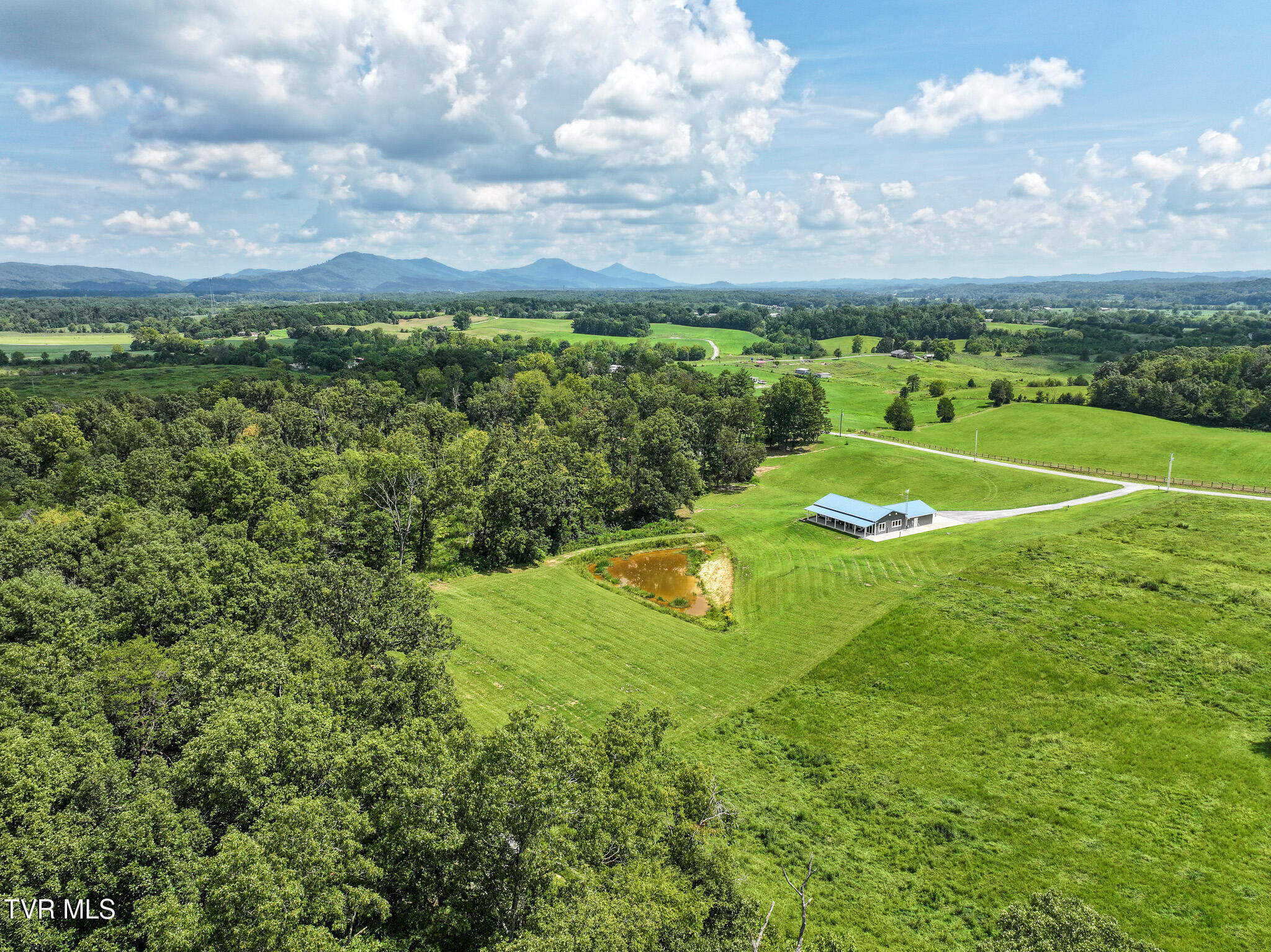 1433 Billy Bible Road Greeneville, TN 37745 - Photo 11 of 59 DJI_20250819082923_0724_D-Edit