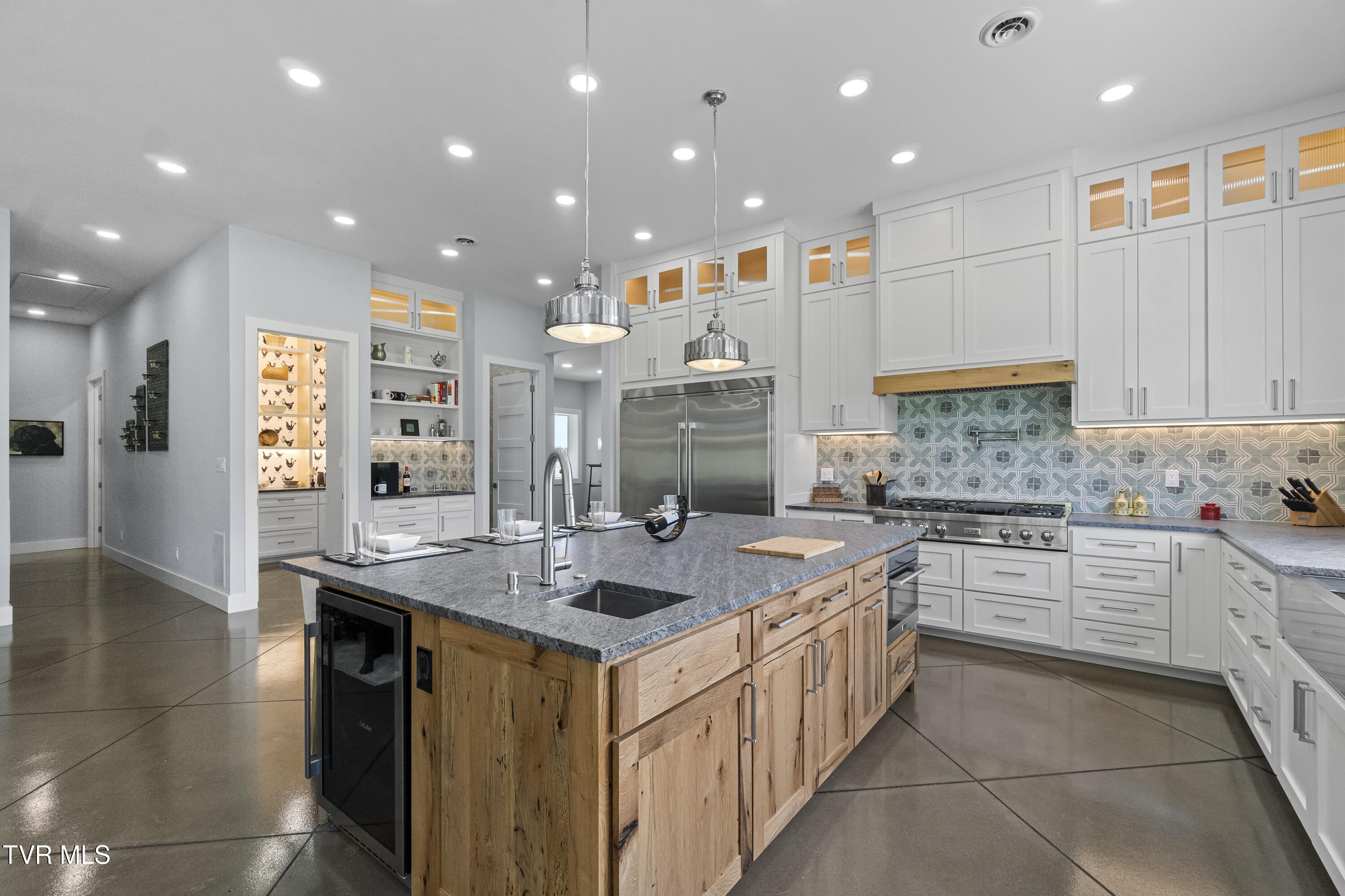 1433 Billy Bible Road Greeneville, TN 37745 - Photo 29 of 59 DSC04672