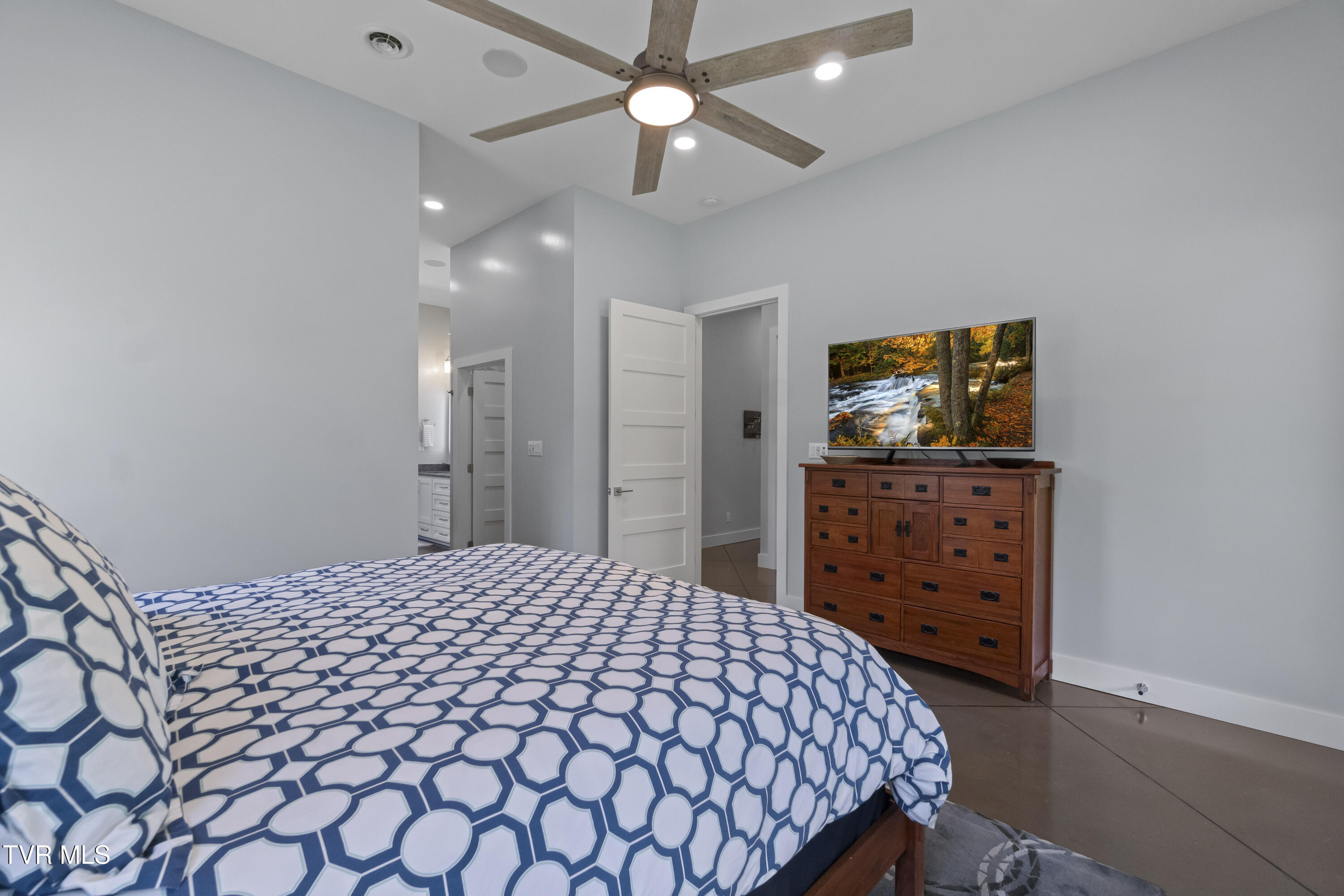 1433 Billy Bible Road Greeneville, TN 37745 - Photo 50 of 59 DSC04759