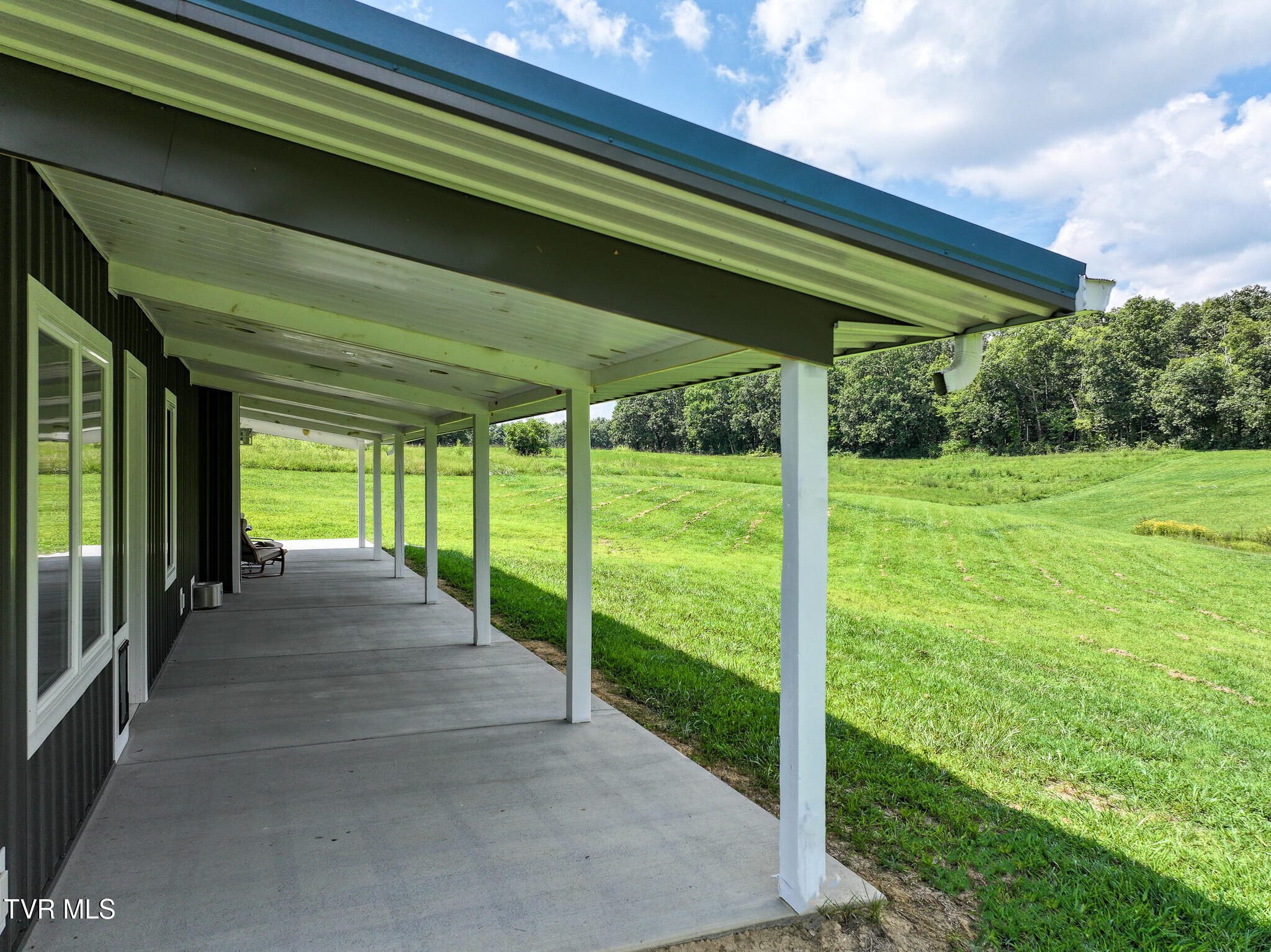 1433 Billy Bible Road Greeneville, TN 37745 - Photo 8 of 59 DJI_20250819082553_0718_D-Edit