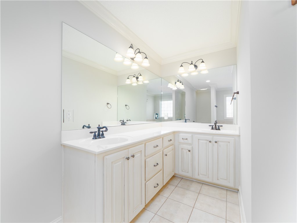 131 Gallery Way Brunswick, GA 31525 - Photo 19 of 32 primary bath