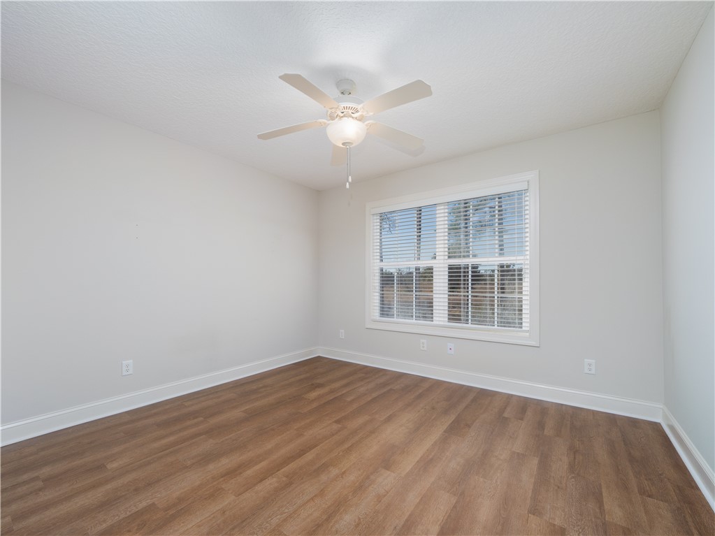 131 Gallery Way Brunswick, GA 31525 - Photo 21 of 31 guest bedroom
