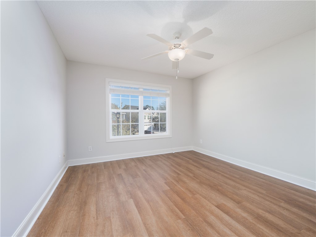 131 Gallery Way Brunswick, GA 31525 - Photo 21 of 32 guest bedroom