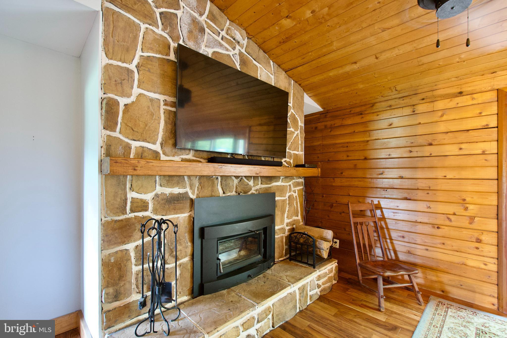 15301 Poplar Hill Road Accokeek, MD 20607 - Photo 13 of 88 Fireplace w/mantle