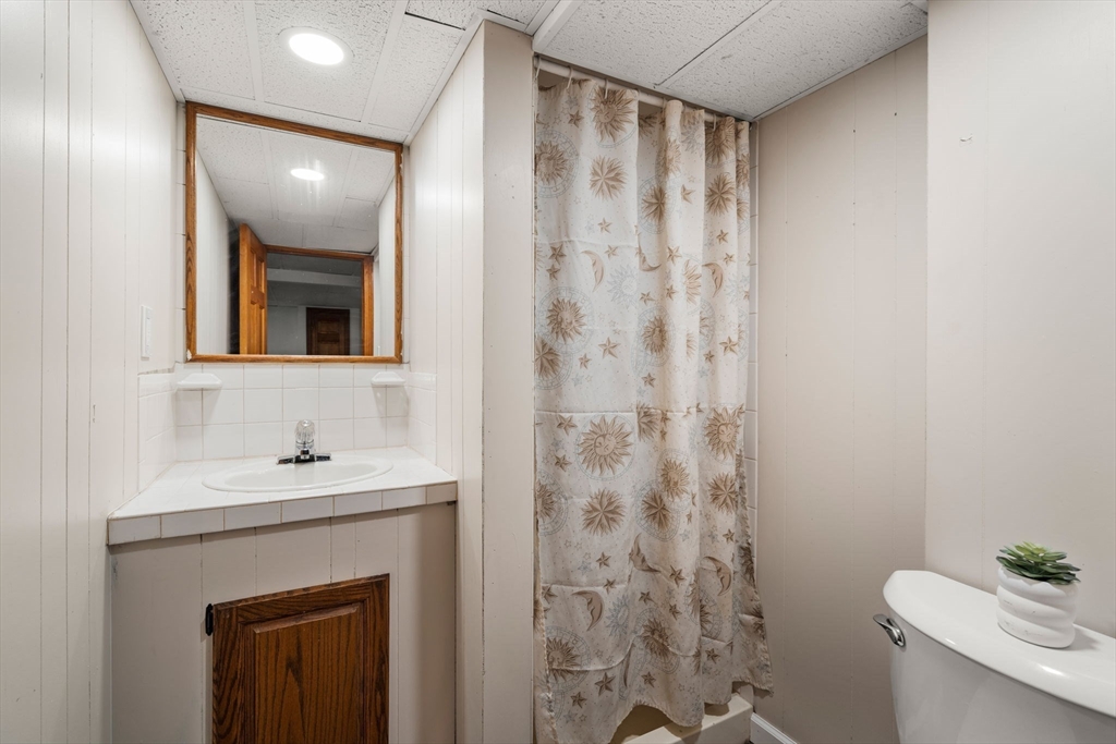 188 Moss Road Springfield, MA 01119 - Photo 22 of 29