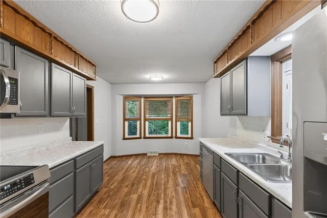 $269,000 | 3601 South Delaware Avenue, Independence, MO 64055