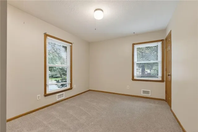 $269,000 | 3601 South Delaware Avenue, Independence, MO 64055