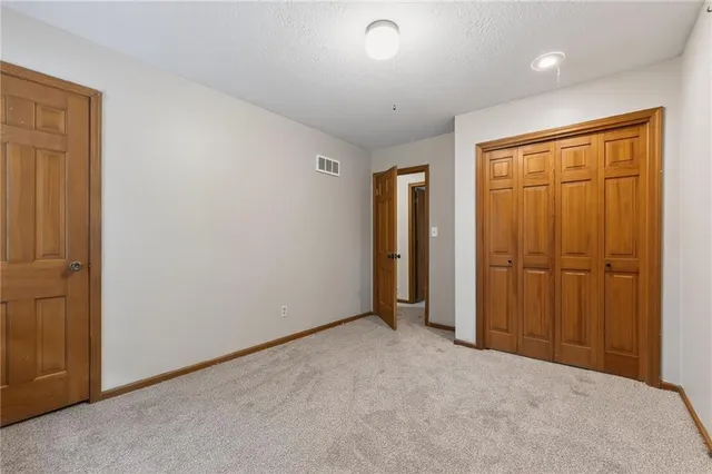 $269,000 | 3601 South Delaware Avenue, Independence, MO 64055