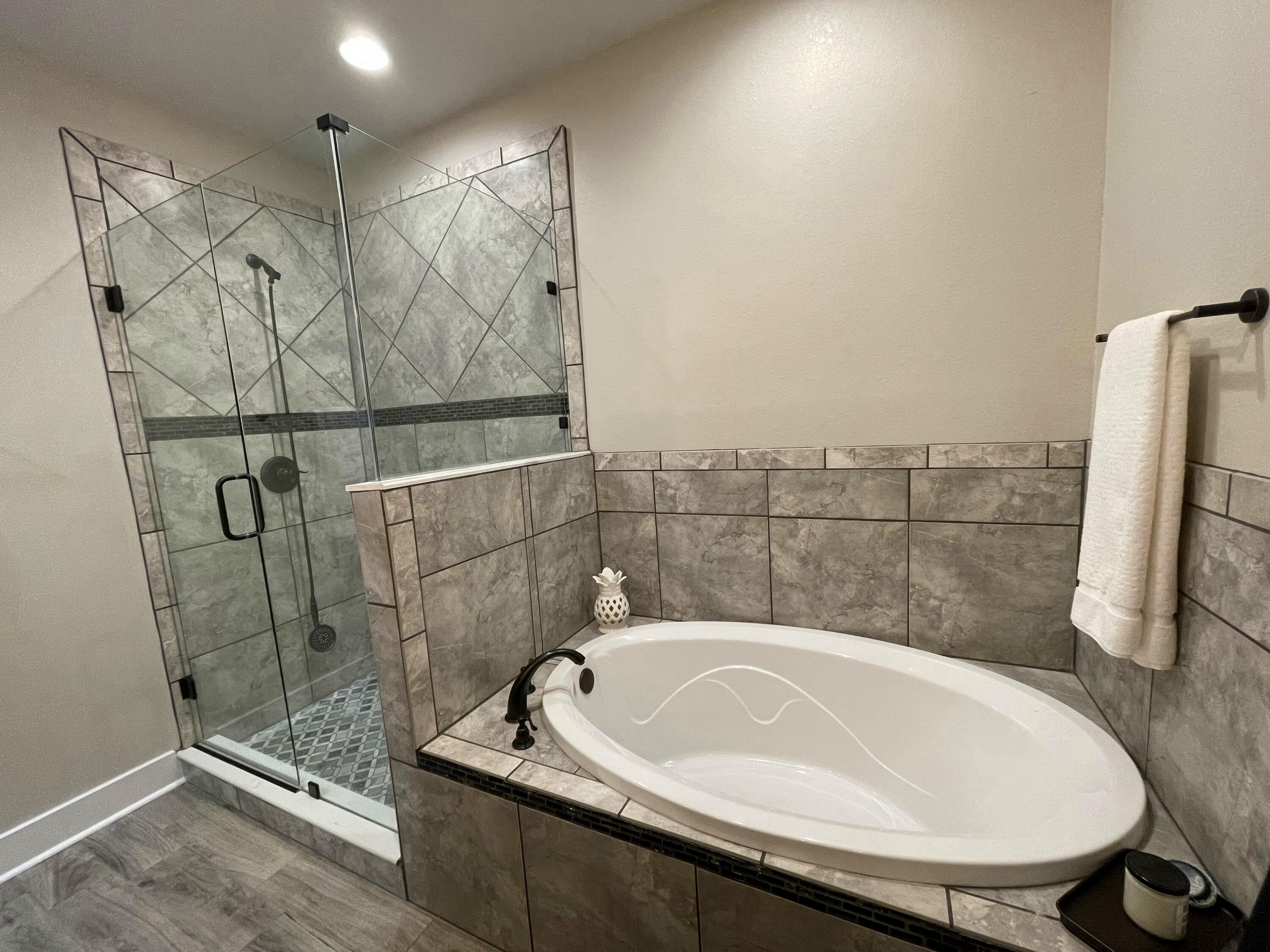 4087 Happy Trails Road Crestview, FL 32539 - Photo 16 of 30 a bathroom with a sink and mirror