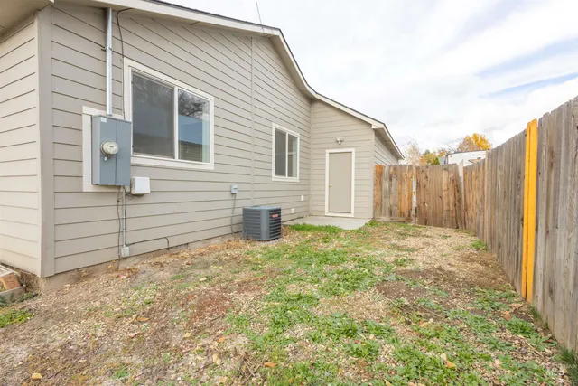 $330,000 | 349 West Idaho Street, Weiser, ID 83672