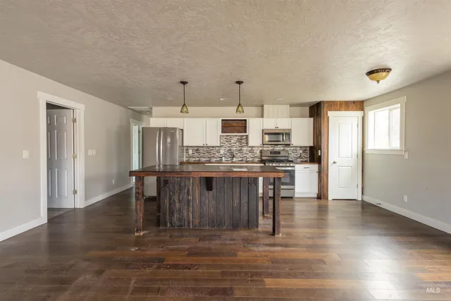 $330,000 | 349 West Idaho Street, Weiser, ID 83672