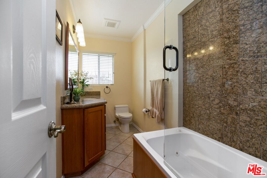12651 Dunas Road Santa Ana, CA 92705 - Photo 24 of 34 Gallery Image 24