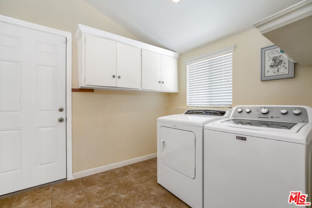 12651 Dunas Road Santa Ana, CA 92705 - Photo 28 of 34 Gallery Image 28