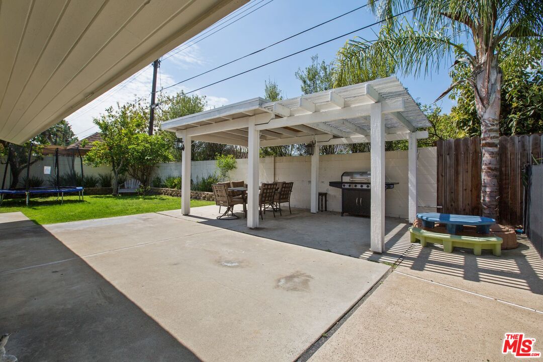 12651 Dunas Road Santa Ana, CA 92705 - Photo 31 of 34 Gallery Image 31