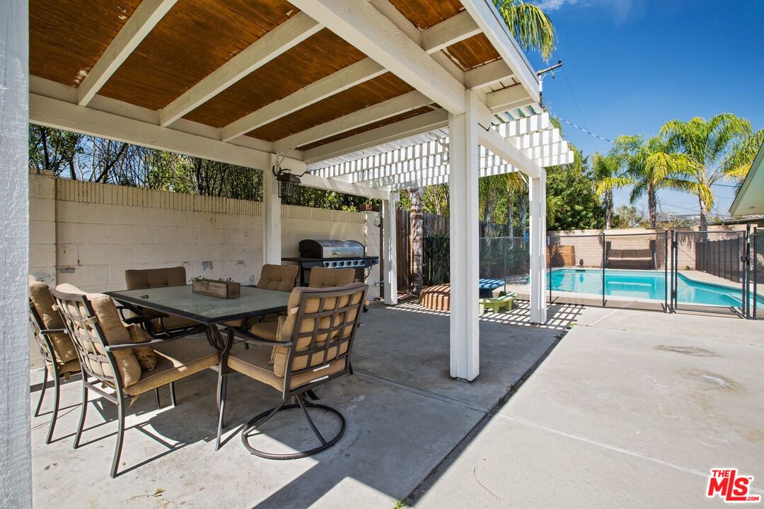 12651 Dunas Road Santa Ana, CA 92705 - Photo 32 of 34 Gallery Image 32