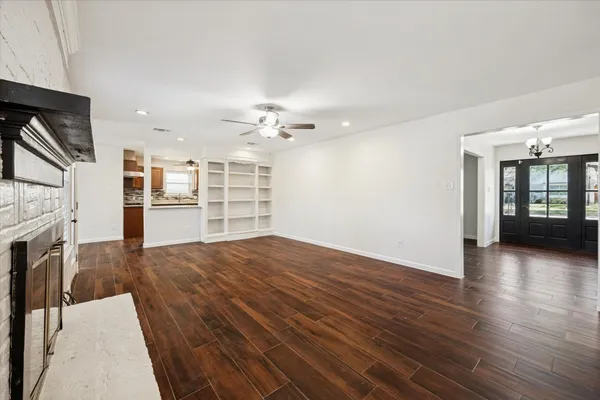 $575,000 | 727 Langwood Drive, Houston, TX 77079