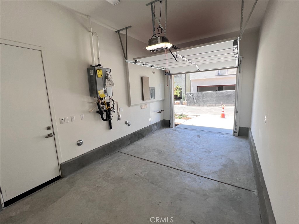 114 Draw Irvine, CA 92618 - Photo 14 of 48 a view of empty room