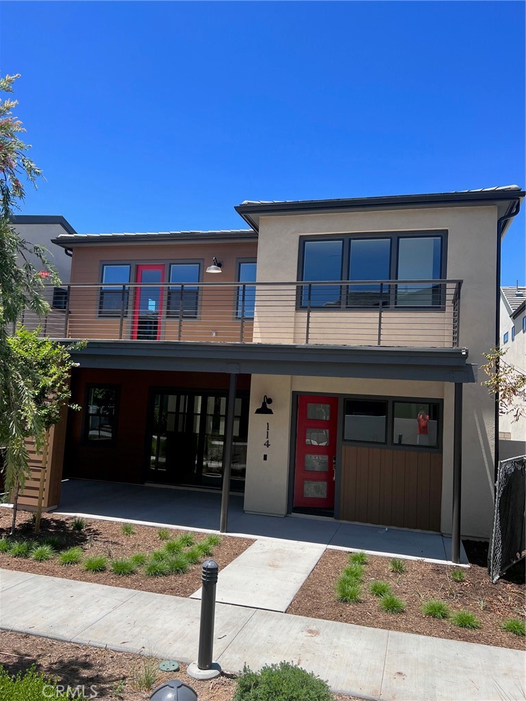 114 Draw Irvine, CA 92618 - Photo 2 of 48 a view of a house with a yard