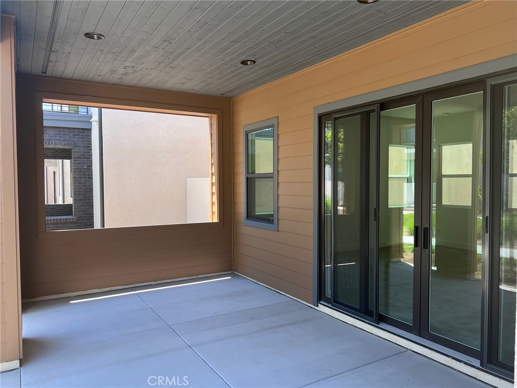 114 Draw Irvine, CA 92618 - Photo 5 of 48 a view of an empty room with a window