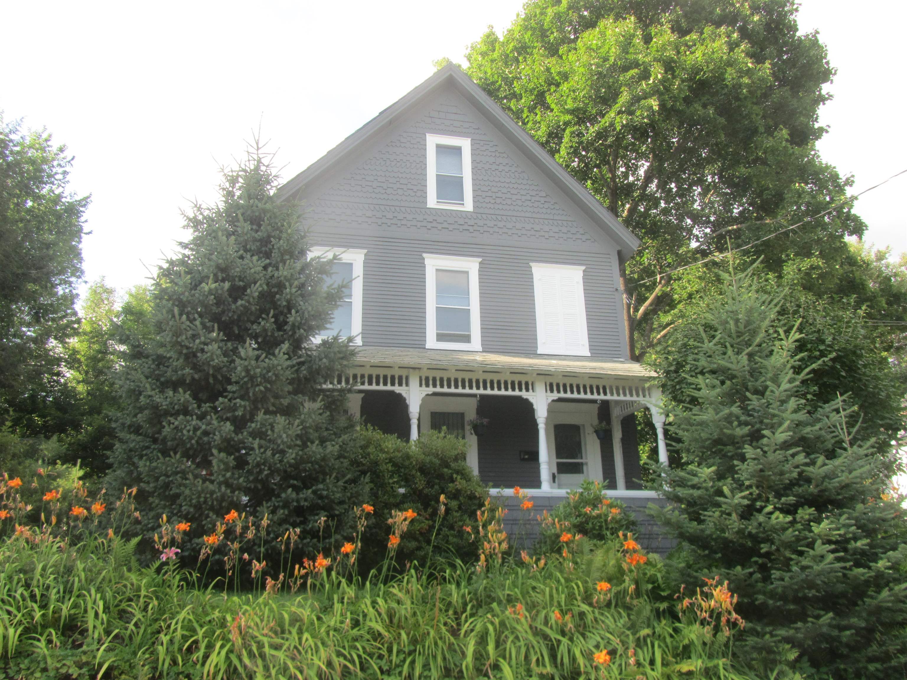 93 North Street Rutland, VT 05701 - Photo 2 of 32