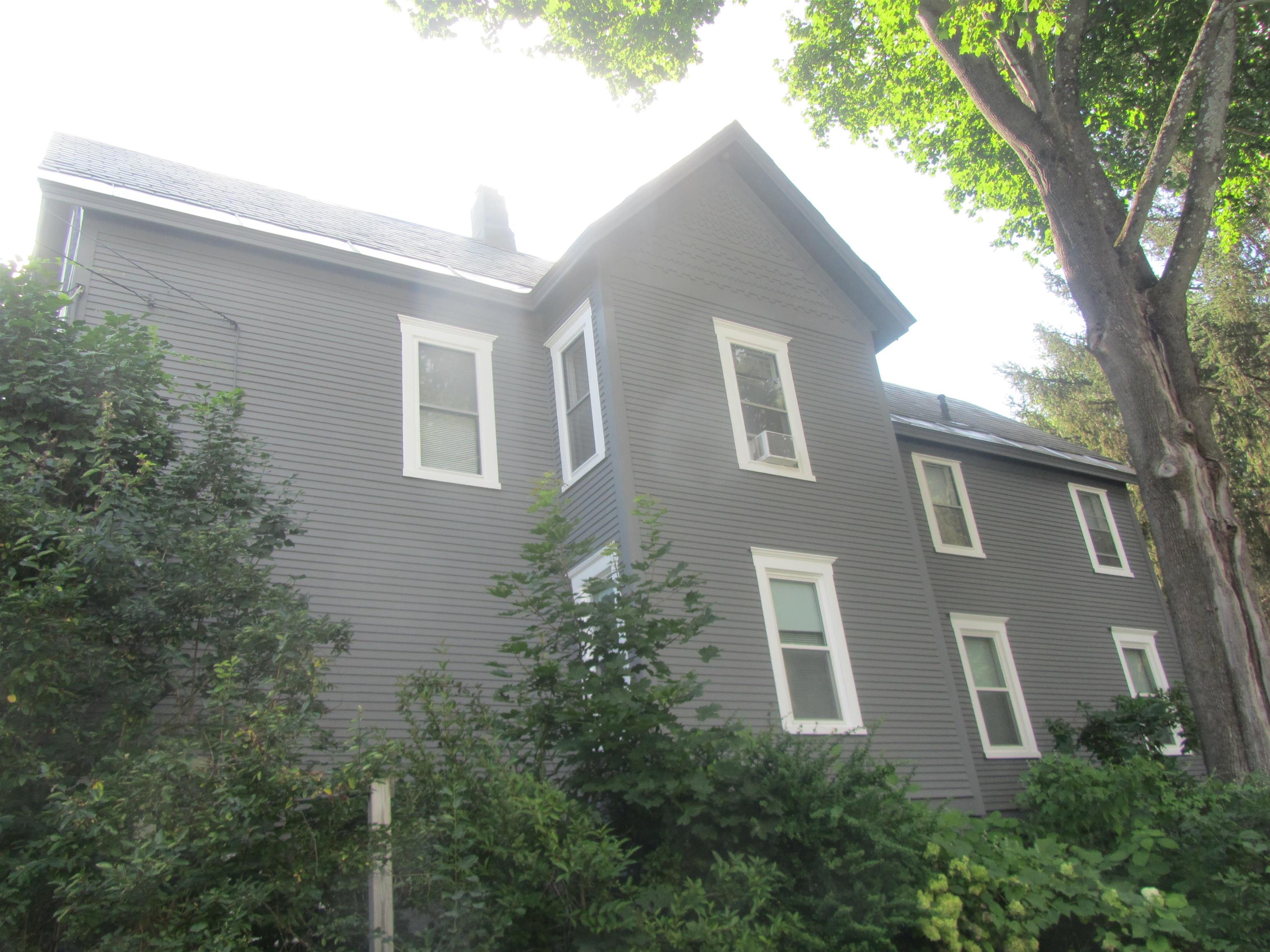 93 North Street Rutland, VT 05701 - Photo 4 of 32