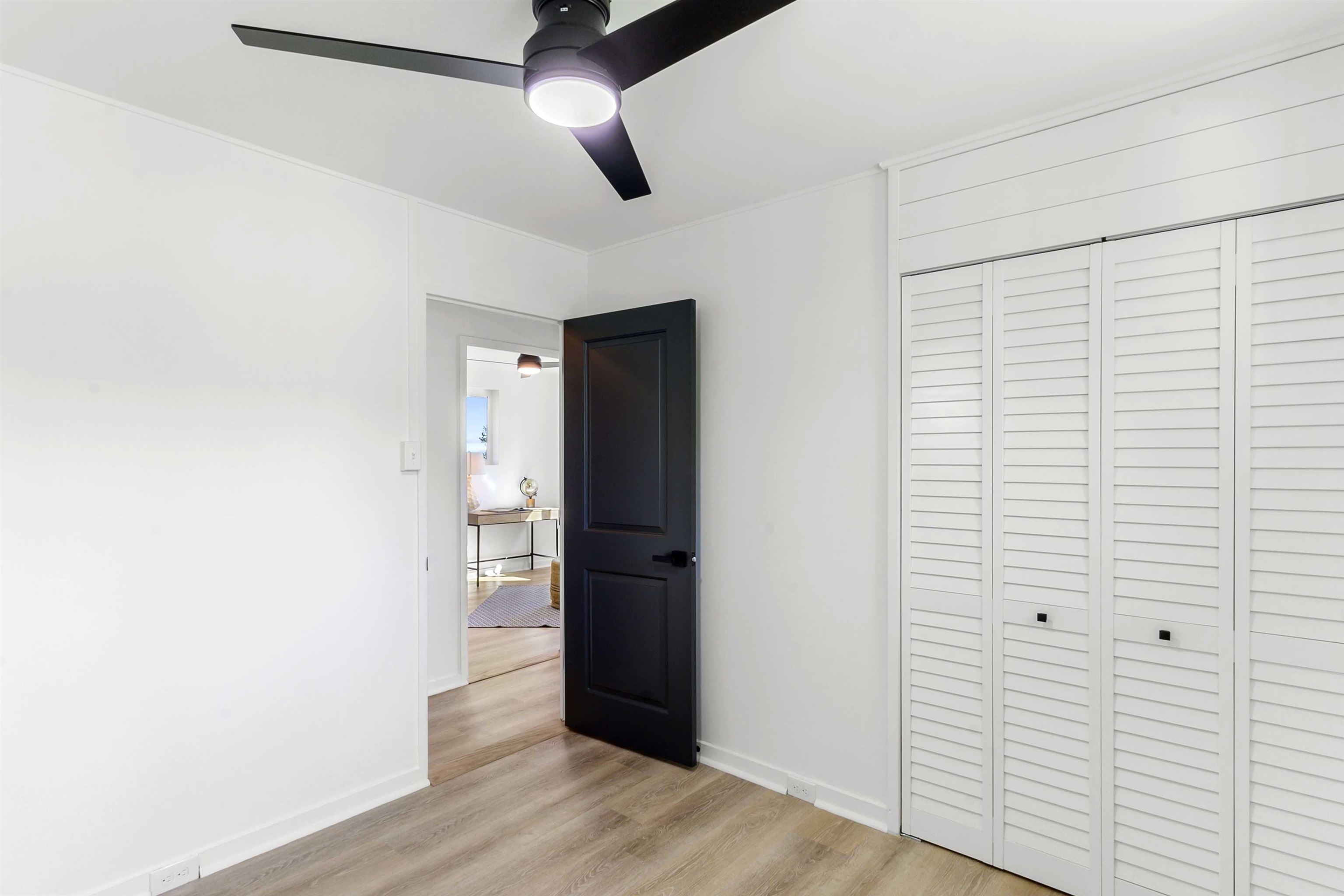 85 Honokaupu Place Haiku, HI 96708 - Photo 8 of 26 an empty room with closet and windows