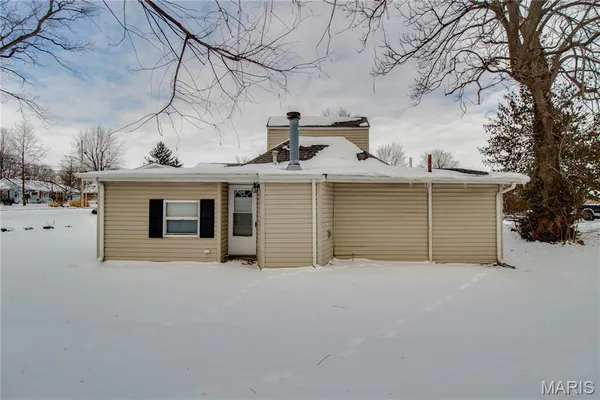 $65,000 | 205 Jersey Street, Brighton, IL 62012