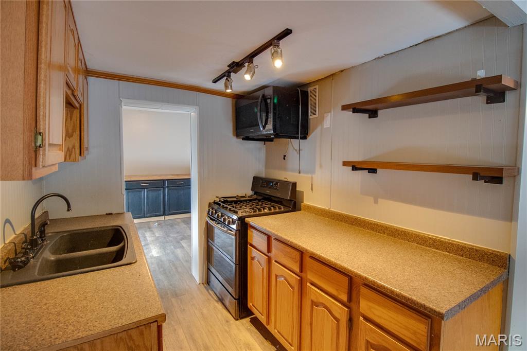 205 Jersey Street Brighton, IL 62012 - Photo 9 of 30