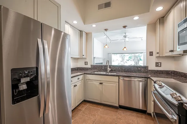 $389,900 | 780 Eventide Drive, Unit 780, Memphis, TN 38120