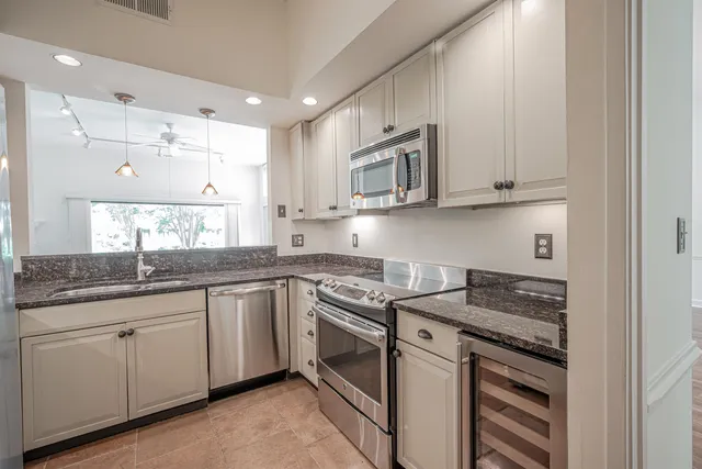 $389,900 | 780 Eventide Drive, Unit 780, Memphis, TN 38120