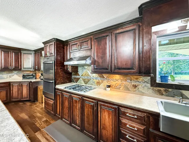 $399,000 | 587 Shivers Road, Newhebron, MS 39140