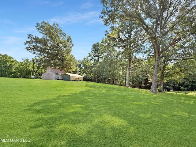 $399,000 | 587 Shivers Road, Newhebron, MS 39140